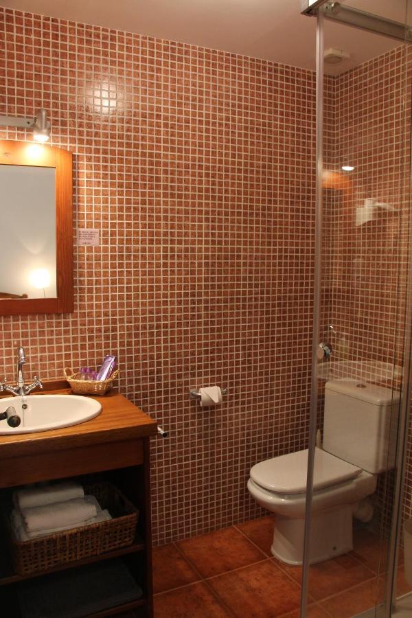 Hostal L'Ou De Reig Монтсень Экстерьер фото