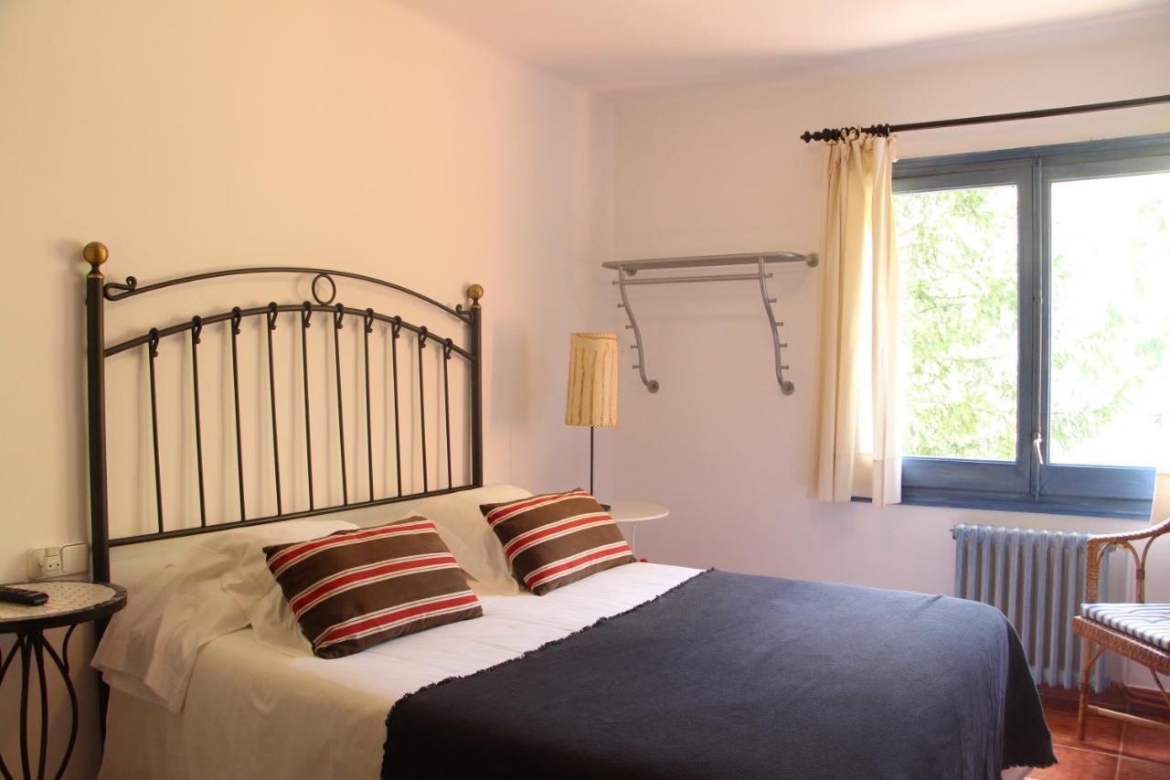 Hostal L'Ou De Reig Монтсень Экстерьер фото