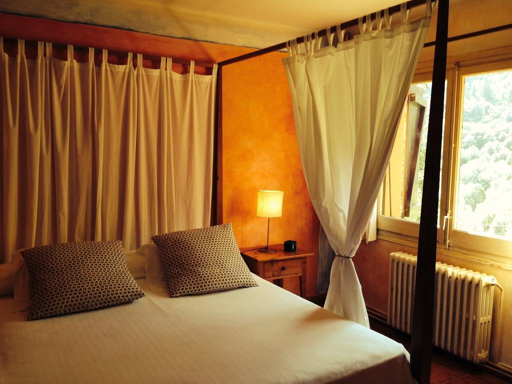 Hostal L'Ou De Reig Монтсень Экстерьер фото