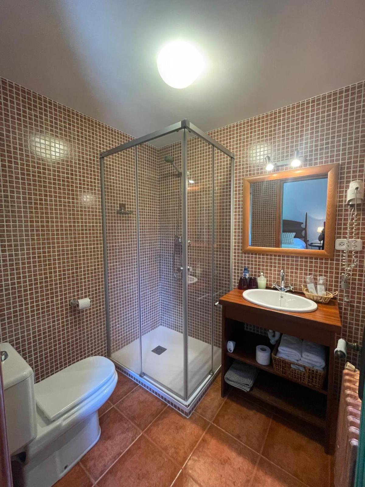 Hostal L'Ou De Reig Монтсень Экстерьер фото
